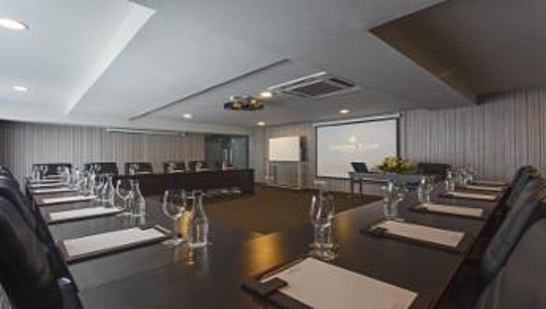Golden Tulip Mandison Suites Μπανγκόκ Εξωτερικό φωτογραφία